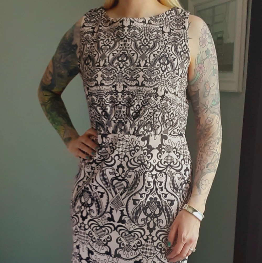 Dress Pink & Black Design size M